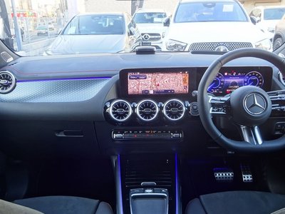 MERCEDES-BENZ EQA - 7