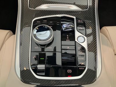 صورة مصغرة 38 لـ 2025 BMW X5