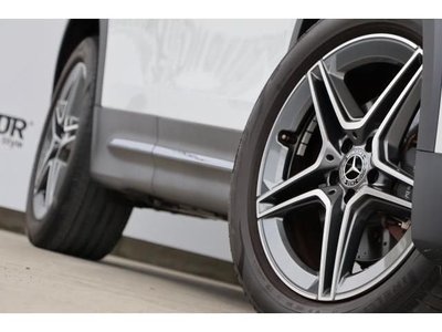 MERCEDES-BENZ GLB - 9