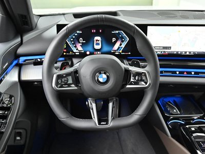 2025 BMW 5 SERIES — миниатюра 13