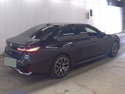 2025 BMW 7 SERIES photo 5