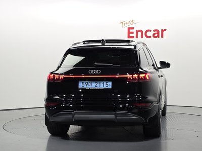 AUDI Q6 E-TRON - 4