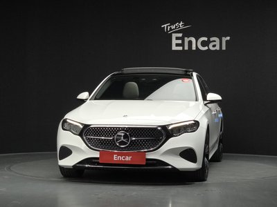 MERCEDES-BENZ E-CLASS - 2