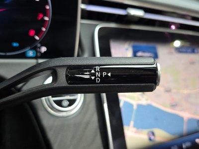 MERCEDES-BENZ E-CLASS - 9