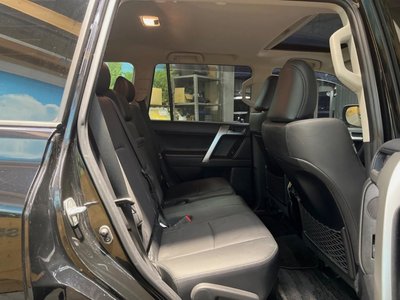 TOYOTA LAND CRUISER PRADO - 8