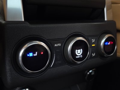 2017 LAND Rover DISCOVERY 缩略图 19