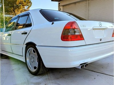 MERCEDES-BENZ C-CLASS - 2