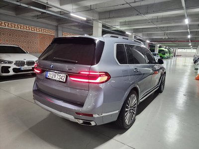 2023 BMW X7 照片 3