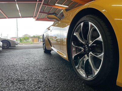 2017 Lexus LC — миниатюра 12