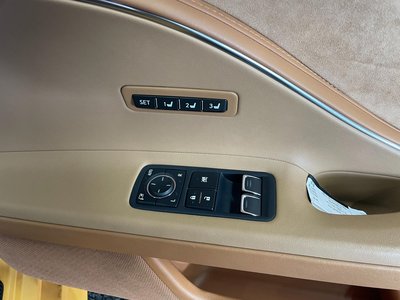 2017 Lexus LC — миниатюра 38