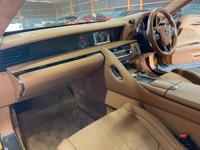 2017 Lexus LC — миниатюра 30