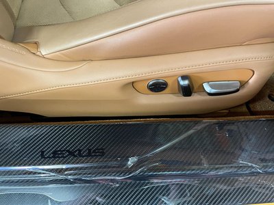 2017 Lexus LC — миниатюра 37