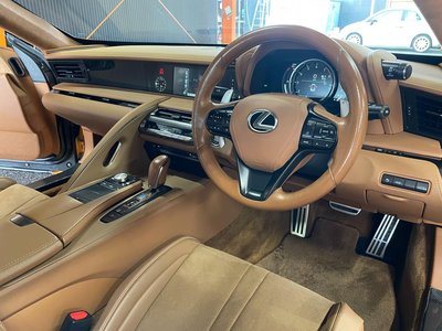 2017 Lexus LC — миниатюра 27