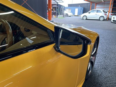 2017 Lexus LC — миниатюра 23