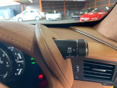 2017 Lexus LC — миниатюра 45