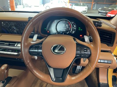2017 Lexus LC — миниатюра 51