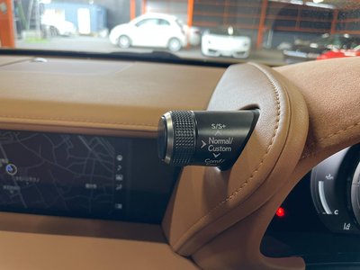2017 Lexus LC — миниатюра 44
