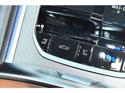 2021 BMW 8 SERIES CABRIOLET 缩略图 40