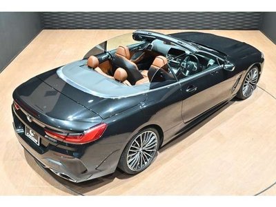 BMW 8 SERIES CABRIOLET - 9
