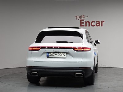 PORSCHE CAYENNE - 4
