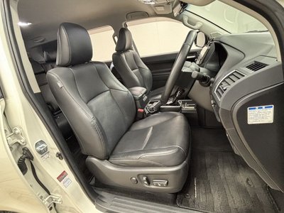 2021 Toyota LAND CRUISER PRADO — миниатюра 61