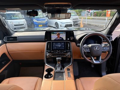 LEXUS LX - 10