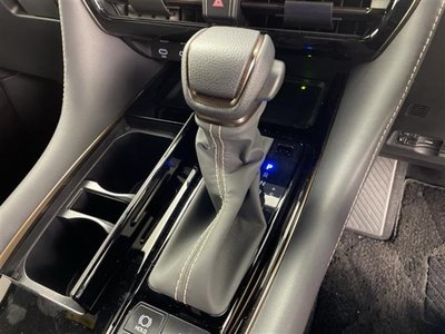 TOYOTA ALPHARD - 5