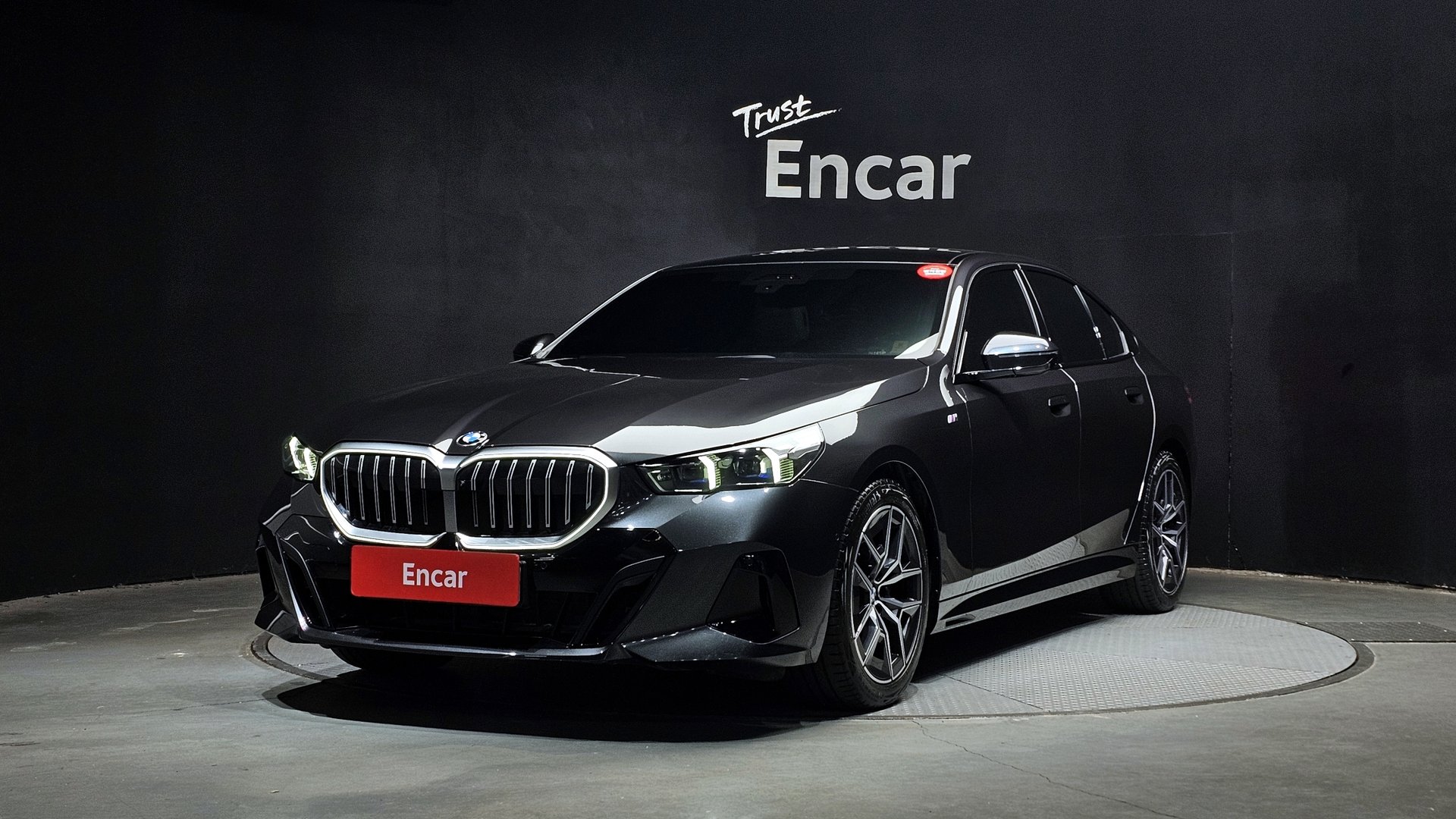 BMW 5 SERIES - View 1