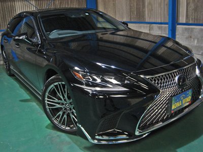 2017 Lexus LS photo 1