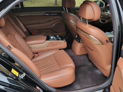 صورة مصغرة 14 لـ 2020 Genesis G90