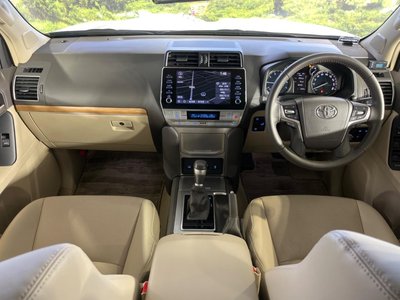 TOYOTA LAND CRUISER PRADO - 2