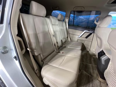 TOYOTA LAND CRUISER PRADO - 10