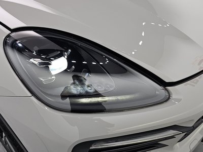 PORSCHE CAYENNE - 9