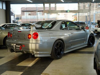 NISSAN SKYLINE GT-R - 2