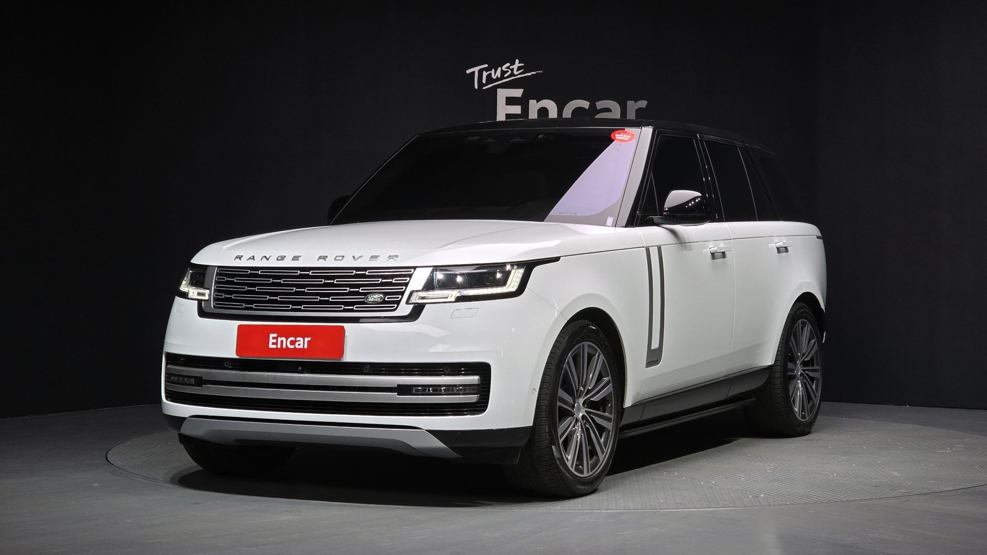 LAND ROVER RANGE ROVER - View 1