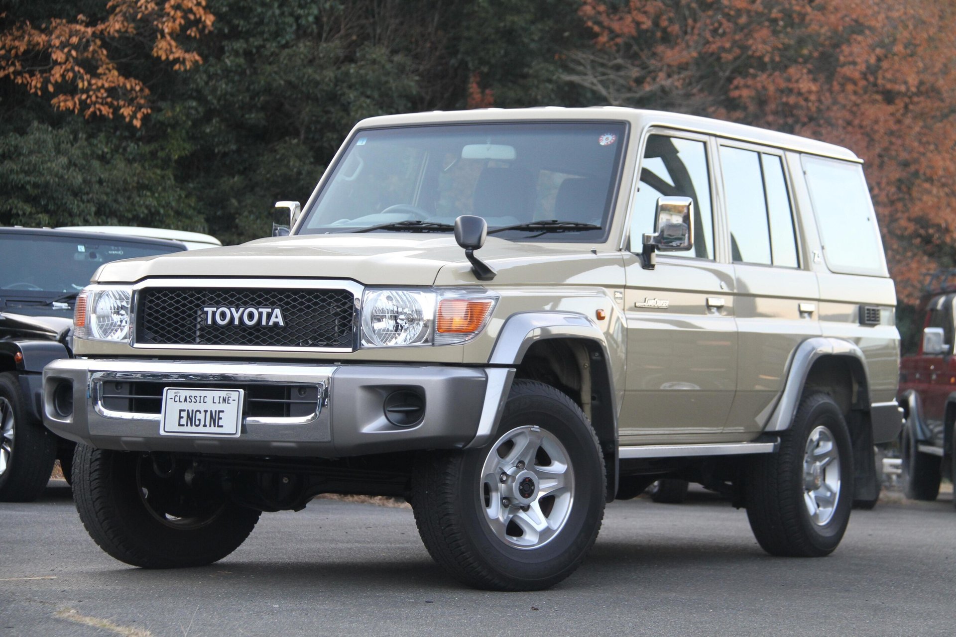 TOYOTA LAND CRUISER 70 - View 1