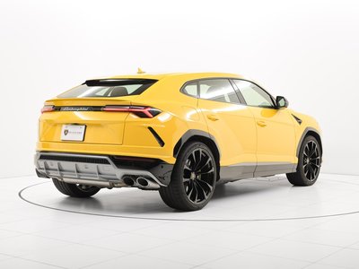 LAMBORGHINI URUS - 8