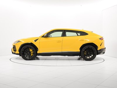 LAMBORGHINI URUS - 5