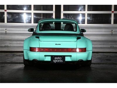 PORSCHE 911 - 6