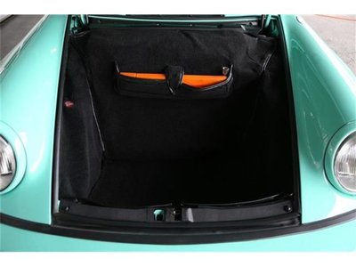 PORSCHE 911 - 8