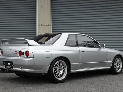 NISSAN SKYLINE GT-R - 2