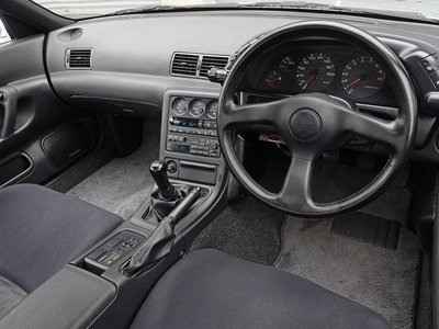 NISSAN SKYLINE GT-R - 6