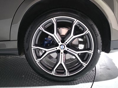 2022 BMW X6 照片 8