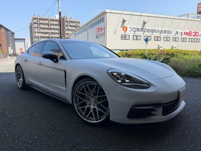 PORSCHE PANAMERA - 10