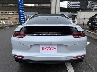 PORSCHE PANAMERA - 9
