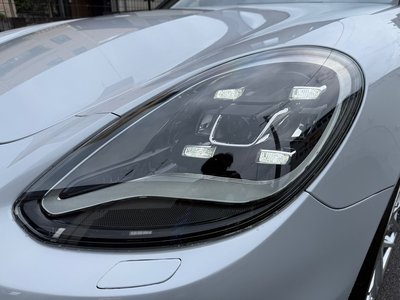 PORSCHE PANAMERA - 4