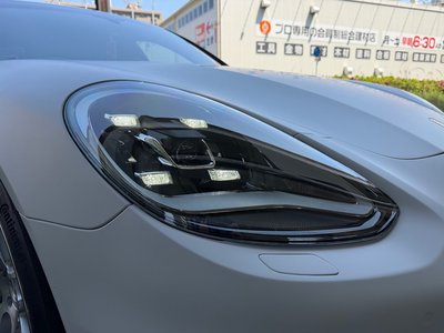 PORSCHE PANAMERA - 5