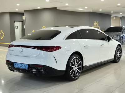 MERCEDES-BENZ EQS - 4