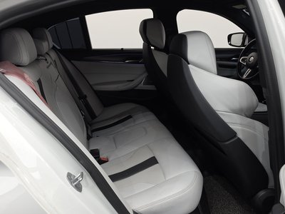 2020 BMW M5 — миниатюра 17