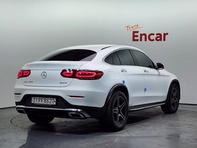 MERCEDES-BENZ GLC - 4